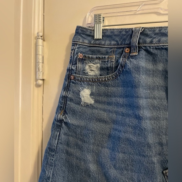 American Eagle Super High Rise A Line Distressed Denim Skirt Size 14 - Picture 5 of 14